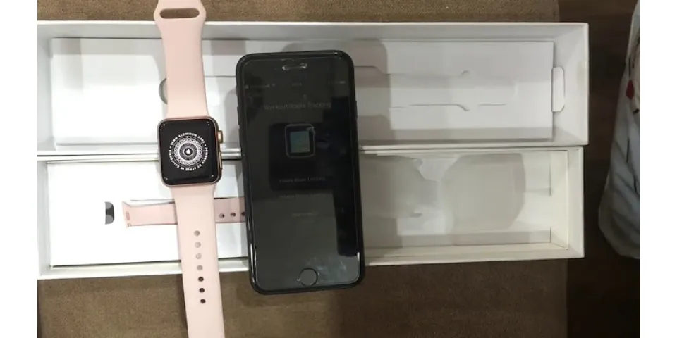 Apple Watch Series 3 kết nối với iPhone nào