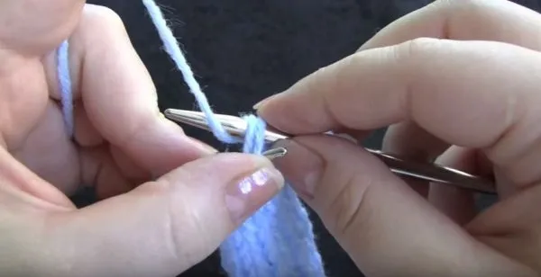 Cách đan khăn len kiểu xương cá
