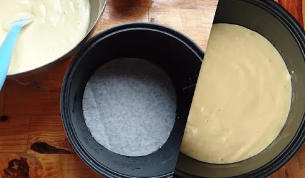 Cách làm bánh bông lan bằng nồi cơm điện ngon, mềm mịn cực đơn giản - 5