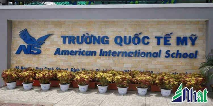 Bảng hiệu trường quốc tế APU