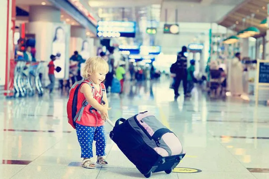 Cần tạo cho trẻ cảm giác thíchkhi đi du lịch. Ảnh st