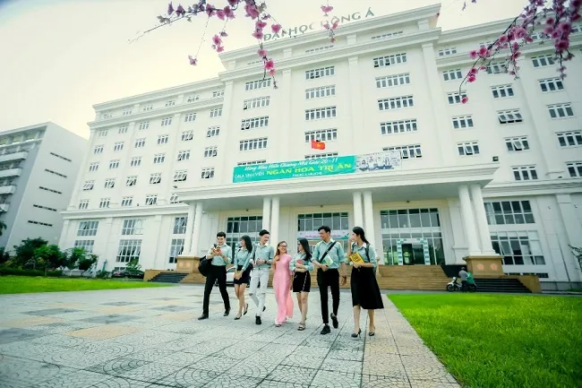 Học quản trị du lịch và lữ hành tại Đại học Đông Á