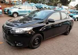 Vios limo 2014 dp cuma 12jt aja