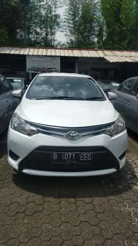 Toyota Vios / Limo 2014 Bensin / termurah